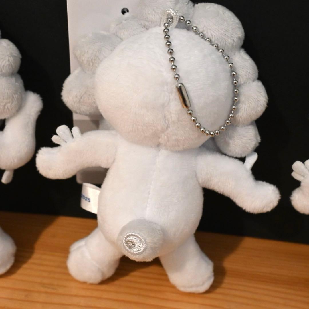 白ミャクミャク ボールチェーンマスコットA B C ぬいぐるみ　キーホルダー