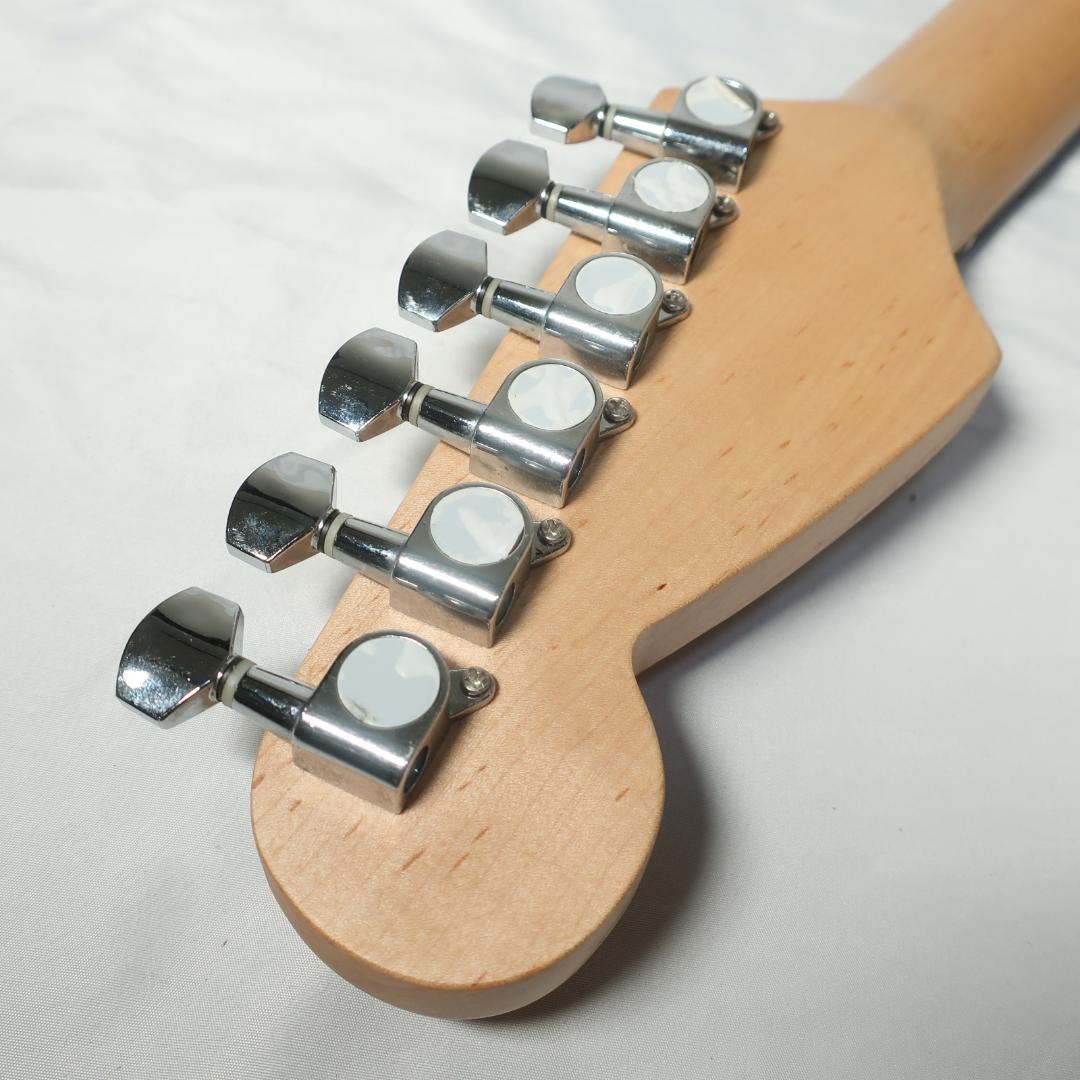 美品 VISION エレキギター ストラトキャスタータイプ ブラウン 軽量モデル