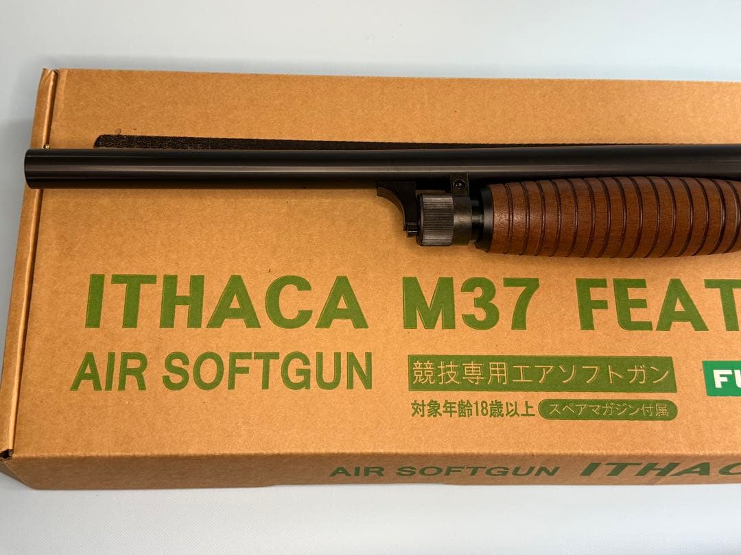 KTW イサカ　M37 フェザーライト　フルメタル&ウッドストックモデル