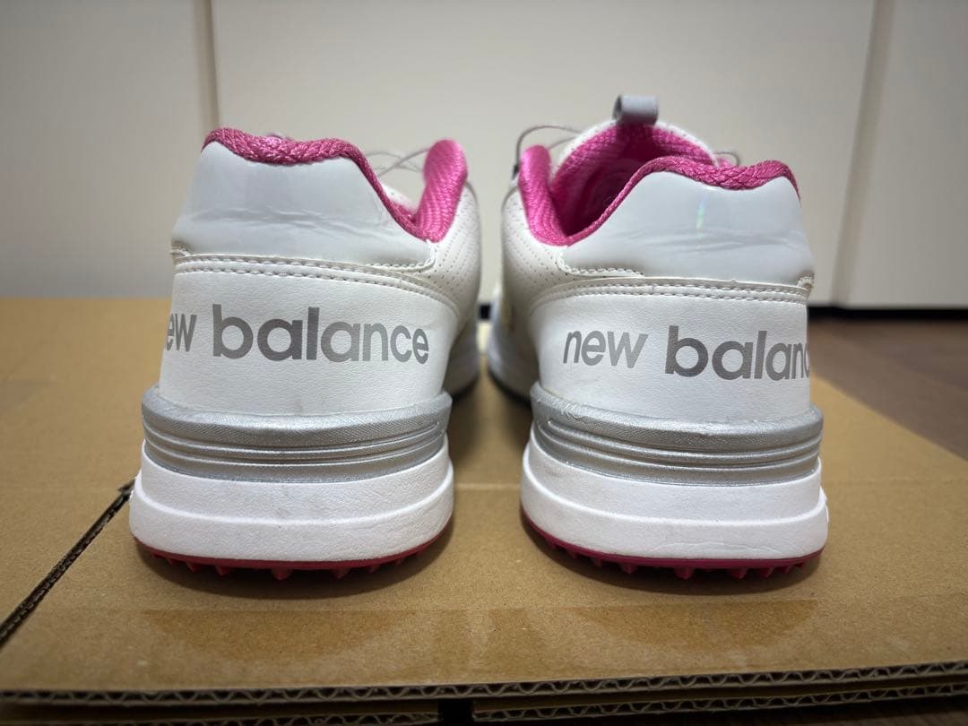 New Balance ゴルフシューズ ホワイト/ピンク