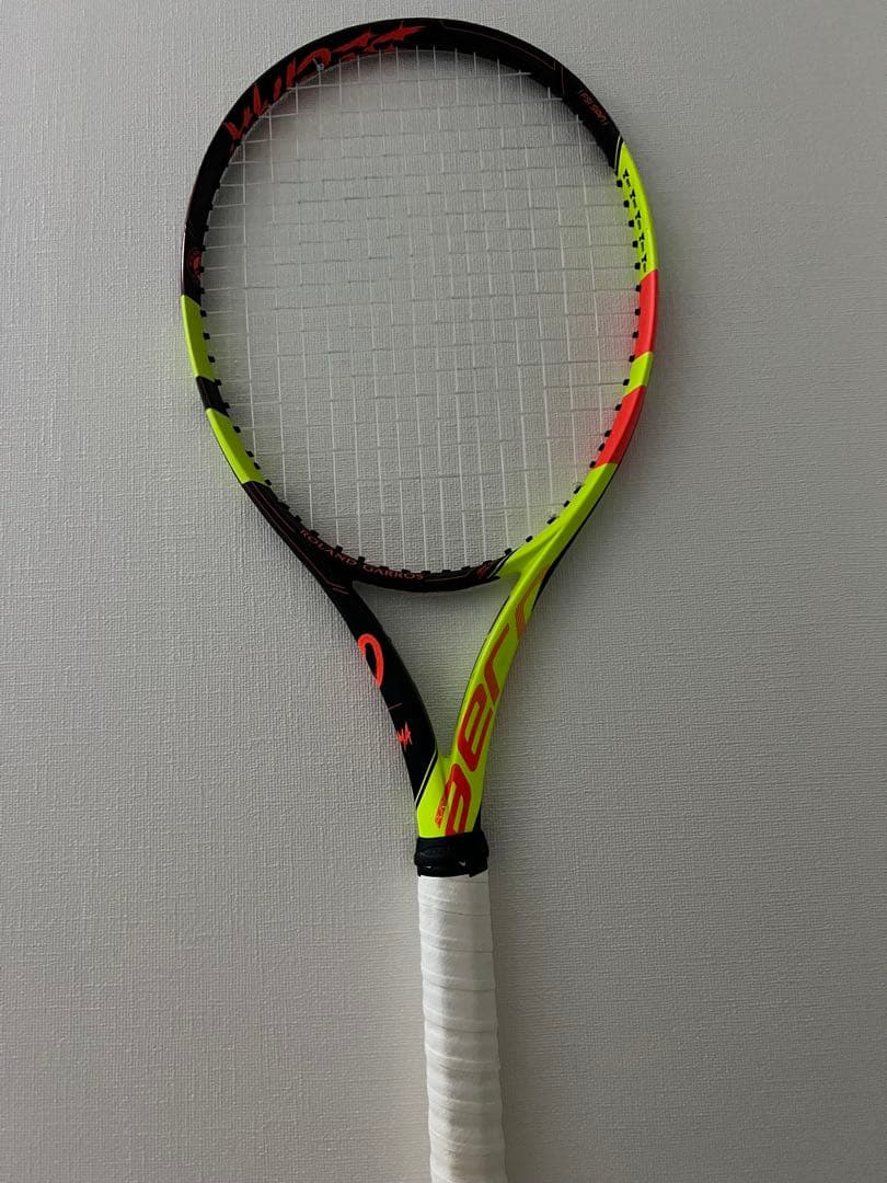 バボラ　ピュアアエロ　硬式テニス