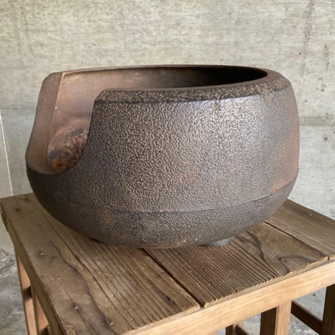 古い風炉 釜 火鉢 囲炉裏 五徳 鉄製 茶釜 灰付 茶道具 和風 古道具 レトロ