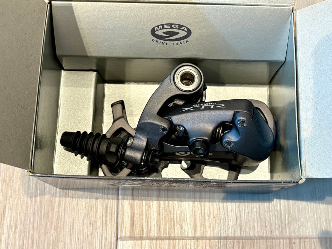 Shimano XTR RD-M952 リアディレイラー　未使用品！！