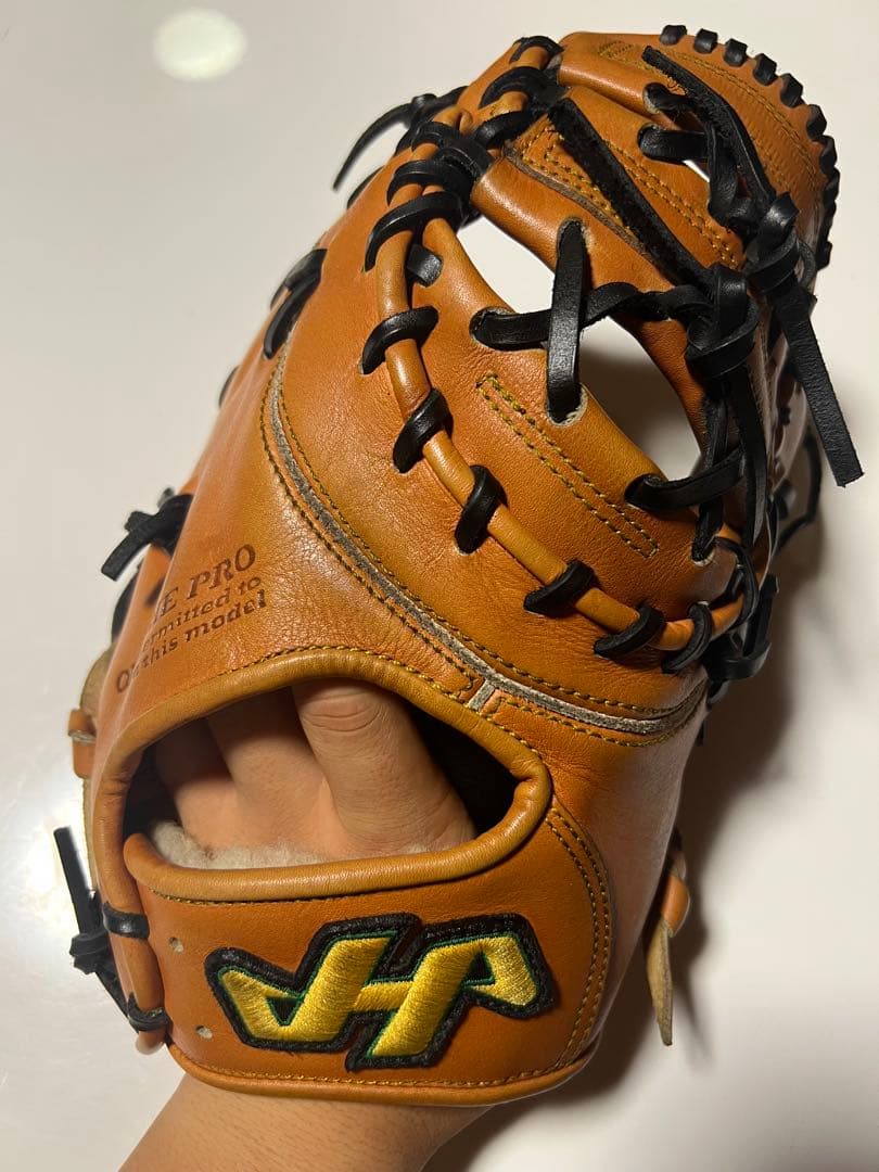 ハタケヤマ　和牛　野球グローブ　硬式　ファースト用