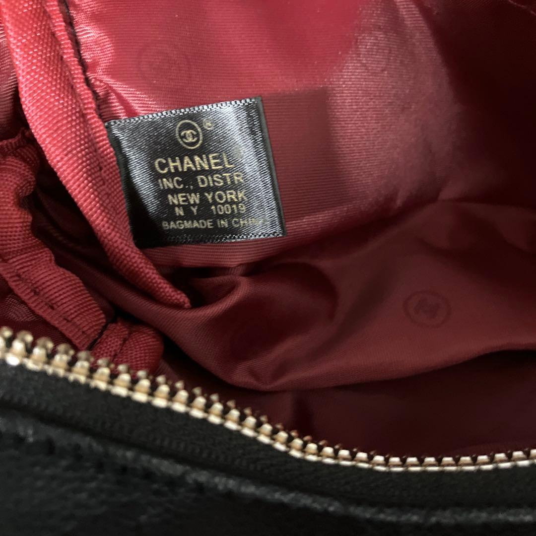 シャネル　ノベルティ　ポーチショルダー　箱付き