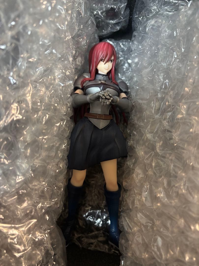 FAIRY TAIL エルザ・スカーレット ジェラール・フェルナンデスフィギュア