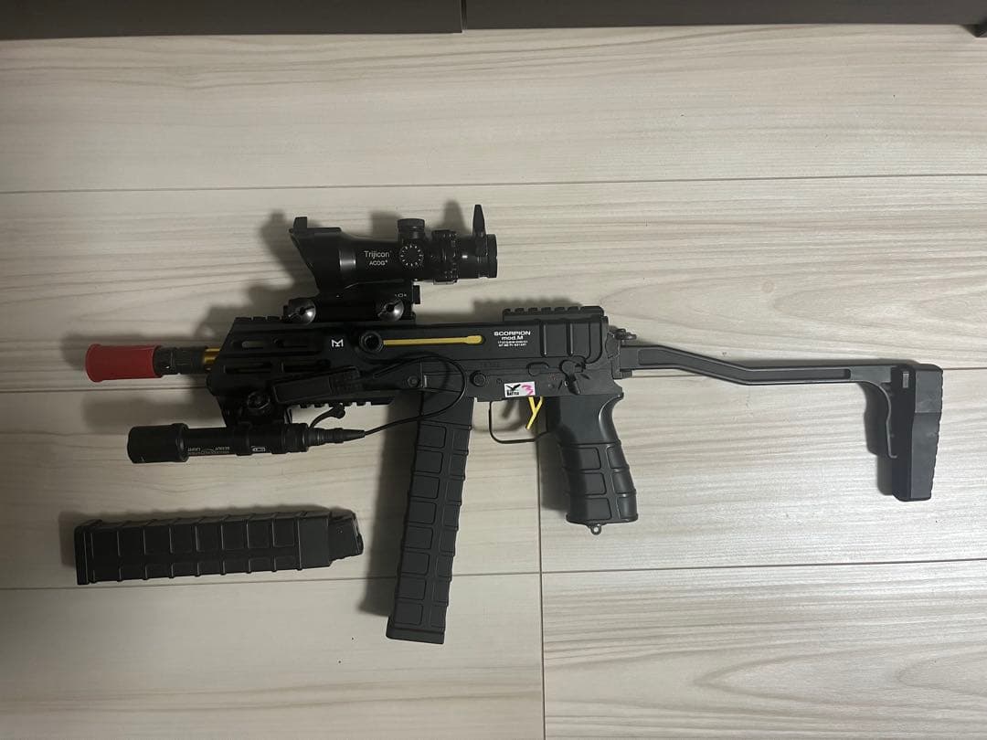 電動ガン 充電器　バッテリー3本　スコーピオンscorpion 入門編最強