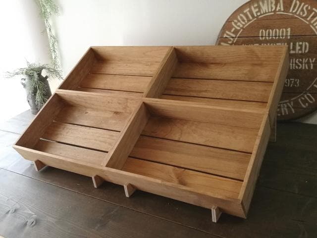 マルシェ傾斜ディスプレイ完成セット（傾斜台と木箱のセット）（ナチュラルブラウン）