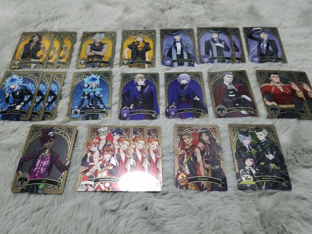 ツイステッドワンダーランド グッズ