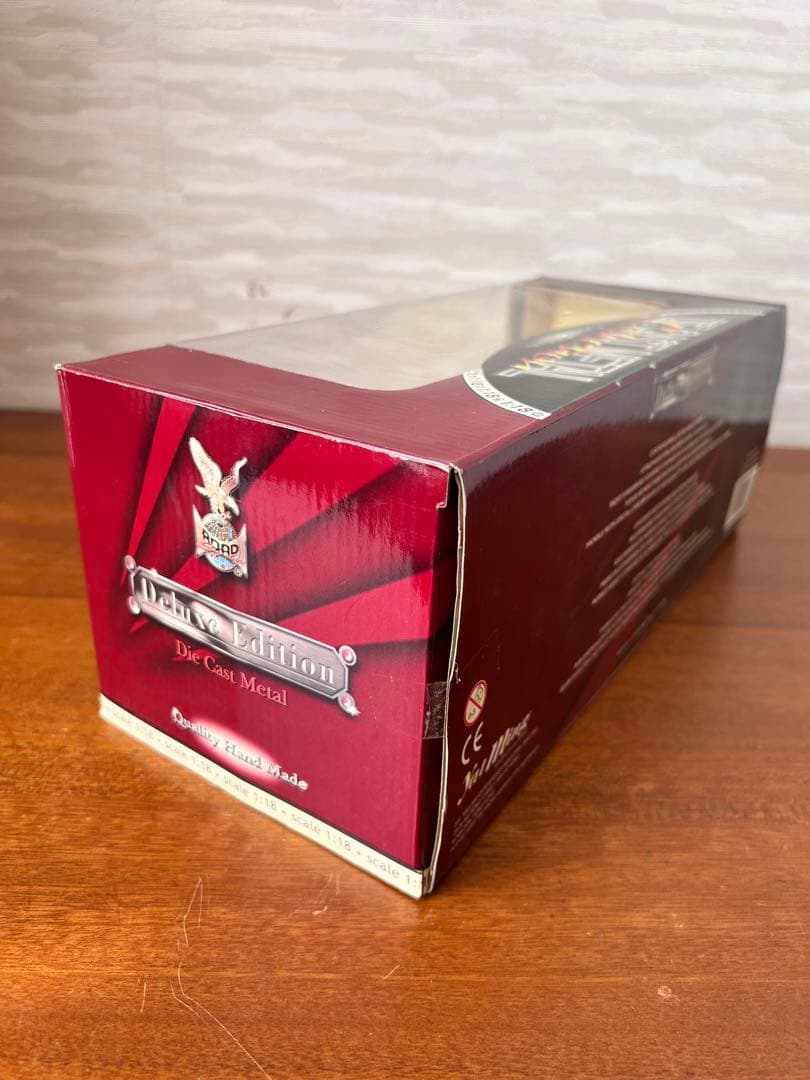 ミニカー1/18 1961 ASTON MARTIN DB4GT No.288