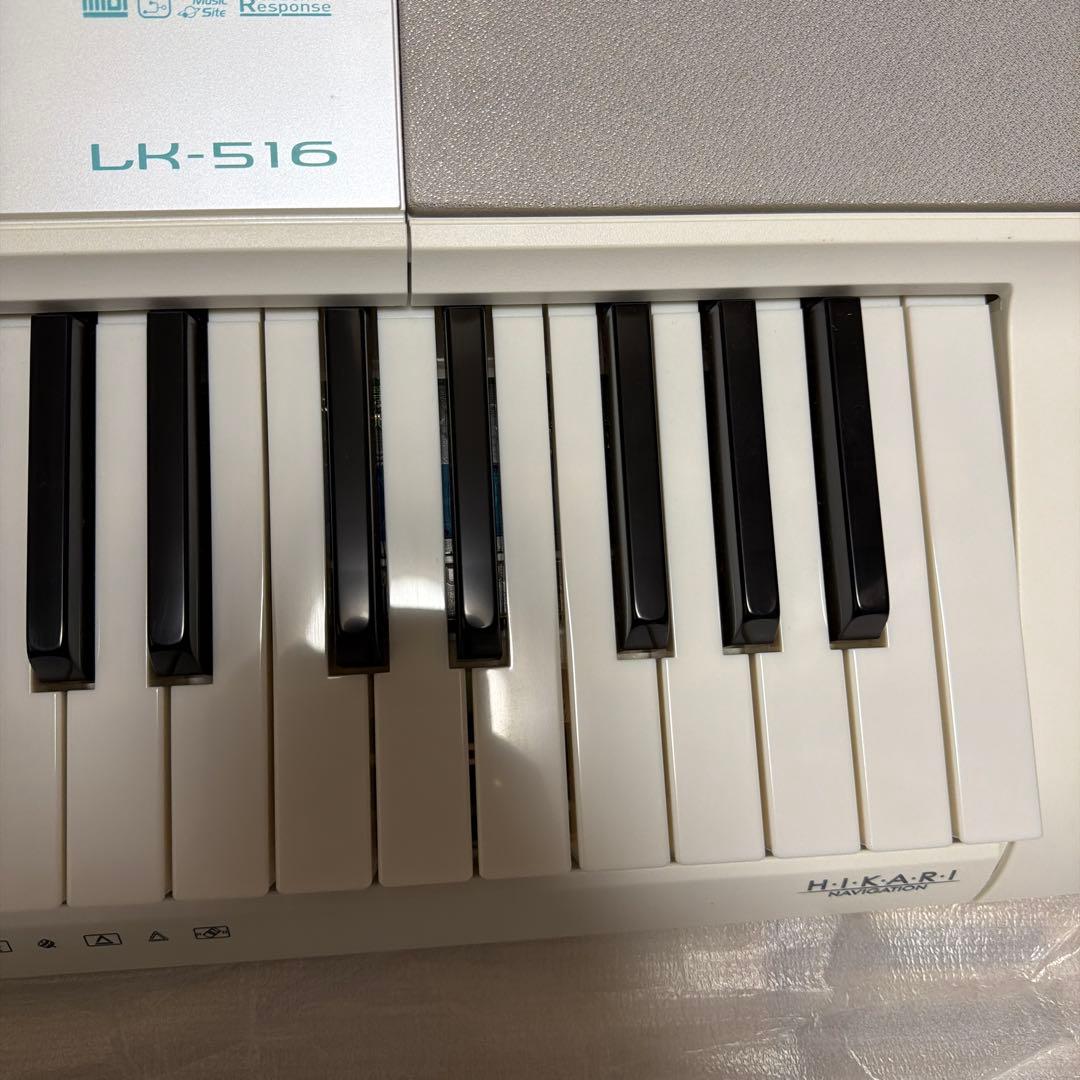 CASIO LK-516 キーボード 61鍵盤