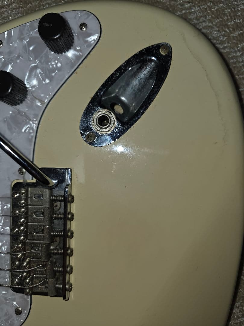 I*5様 激レア！Fender Japan ストラトキャスター EMG81×2