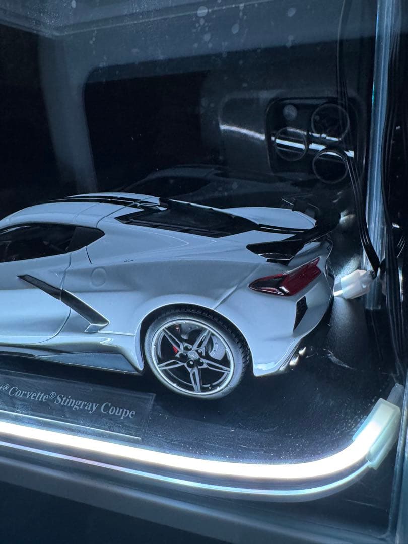 【世界に一つ‼️】Corvette 1/18 ジオラマ LED 展示 鑑賞用 模型