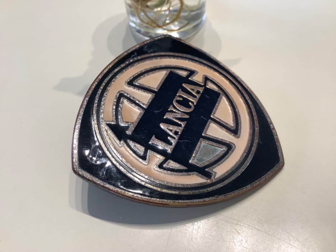 ランチア　エンブレム　アバルト　フィアット　アルファロメオ　フェラーリ