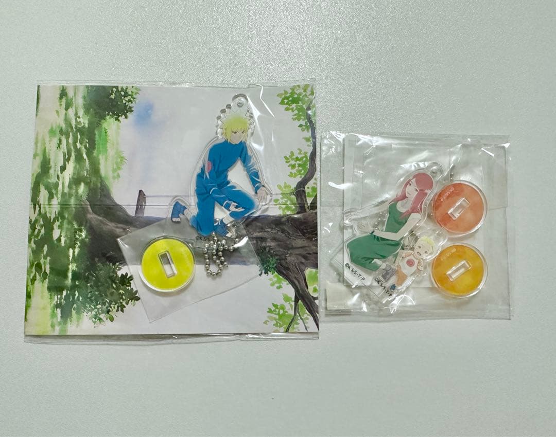 NARUTO ナルト J world アクリルスタンド　ミナト　クシナ　ナルト