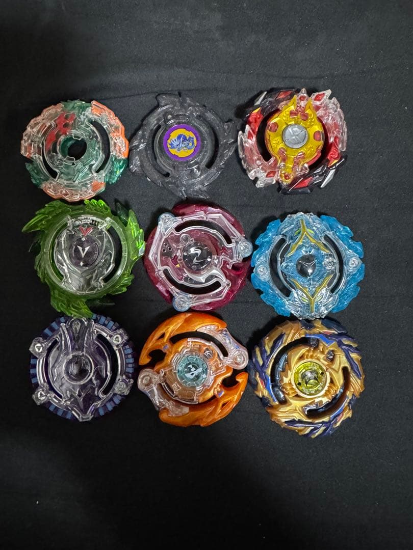 メタルファイト 16個 ベイブレードバースト 9個 まとめ売り