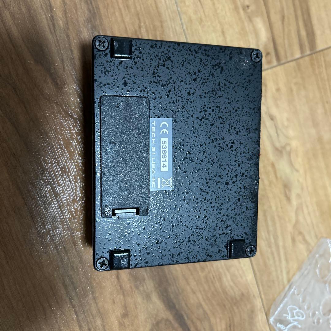 TECH 21 SansAmp Bass D DI (動作確認済み)