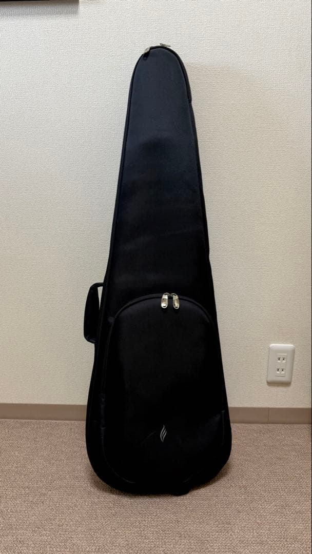 ENYA Inspire  ホワイト　アンプ内蔵エレキギター