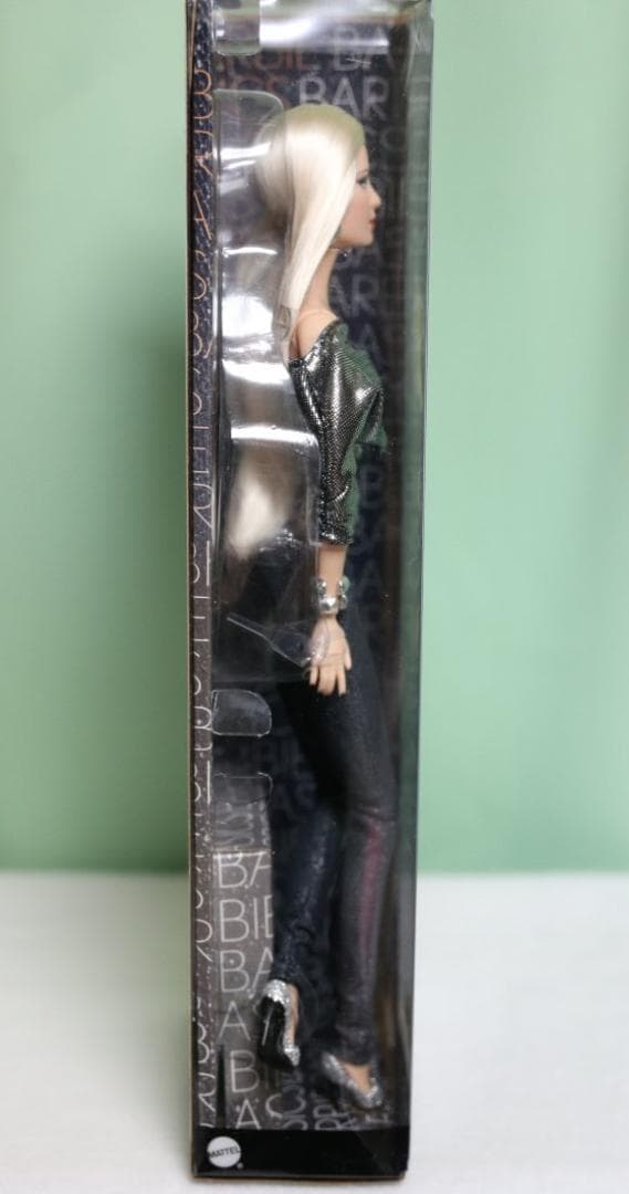 バービー人形 BARBIE BASICS 2.5 NO 14 T7916