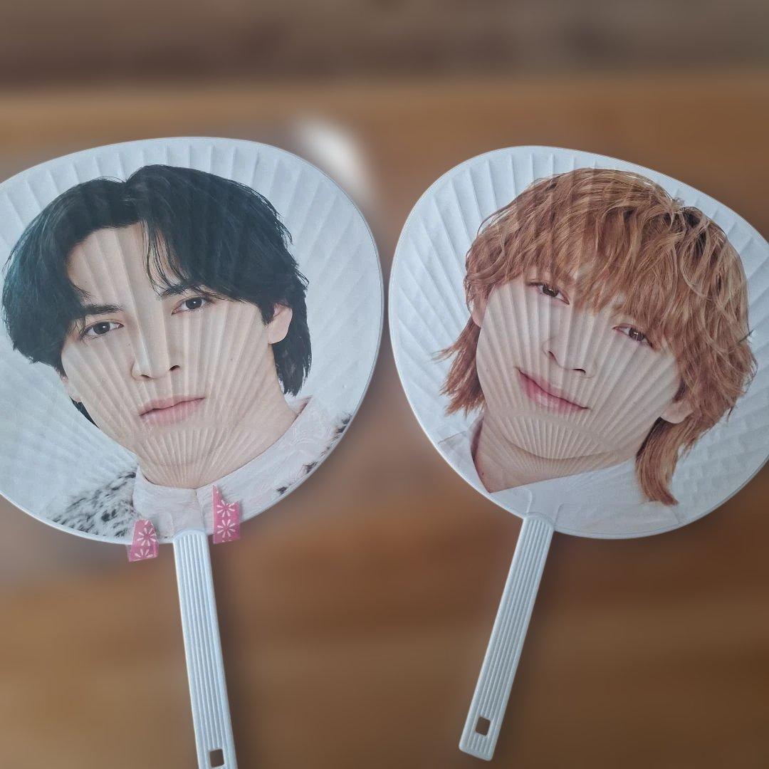 吉田仁人 まとめ売り サイン タオル ペンライト トレカ うちわ