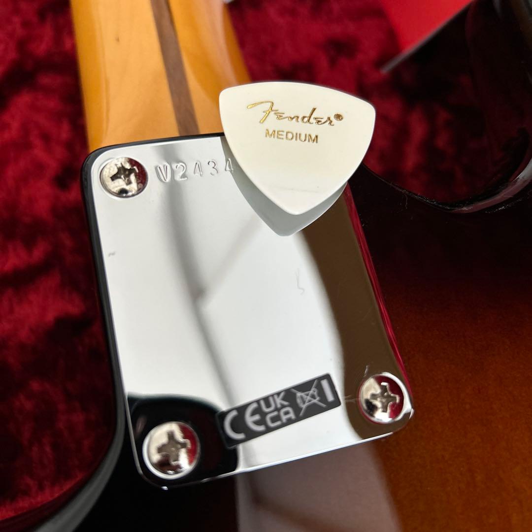 タンさん　定価35万超【美品】Fender アメビンII 57ストラト