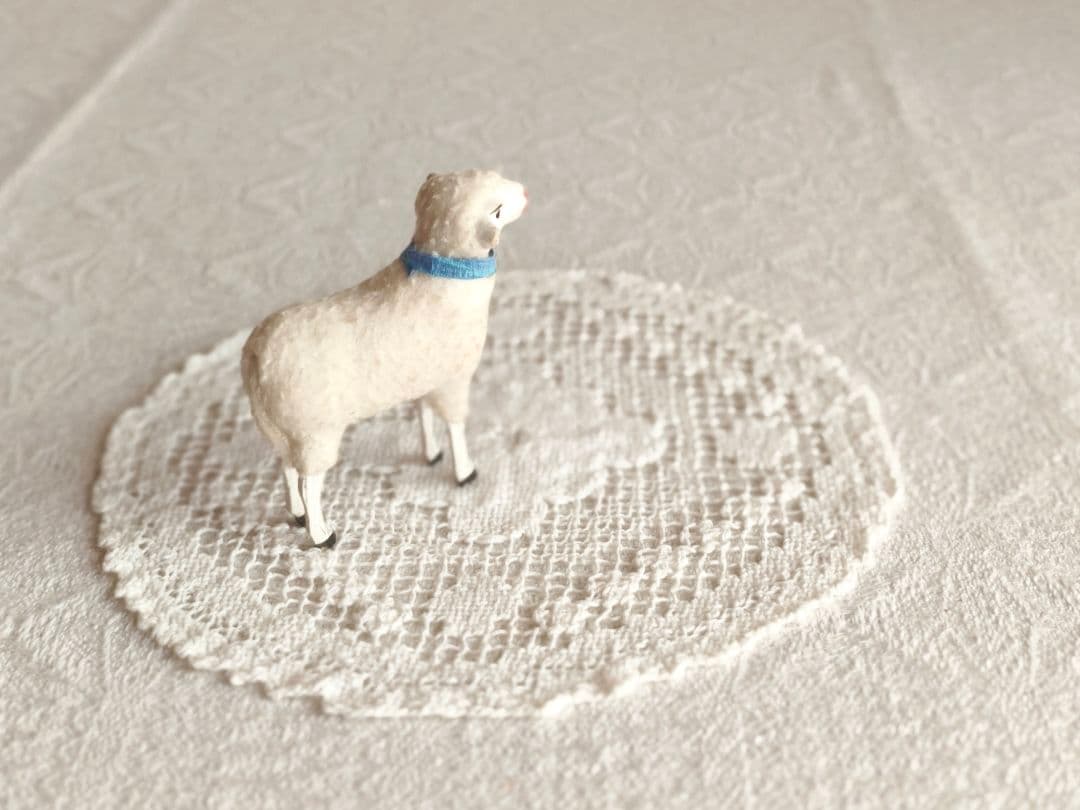 * antique sheep ✵ * 水色リボンのステキな羊さん