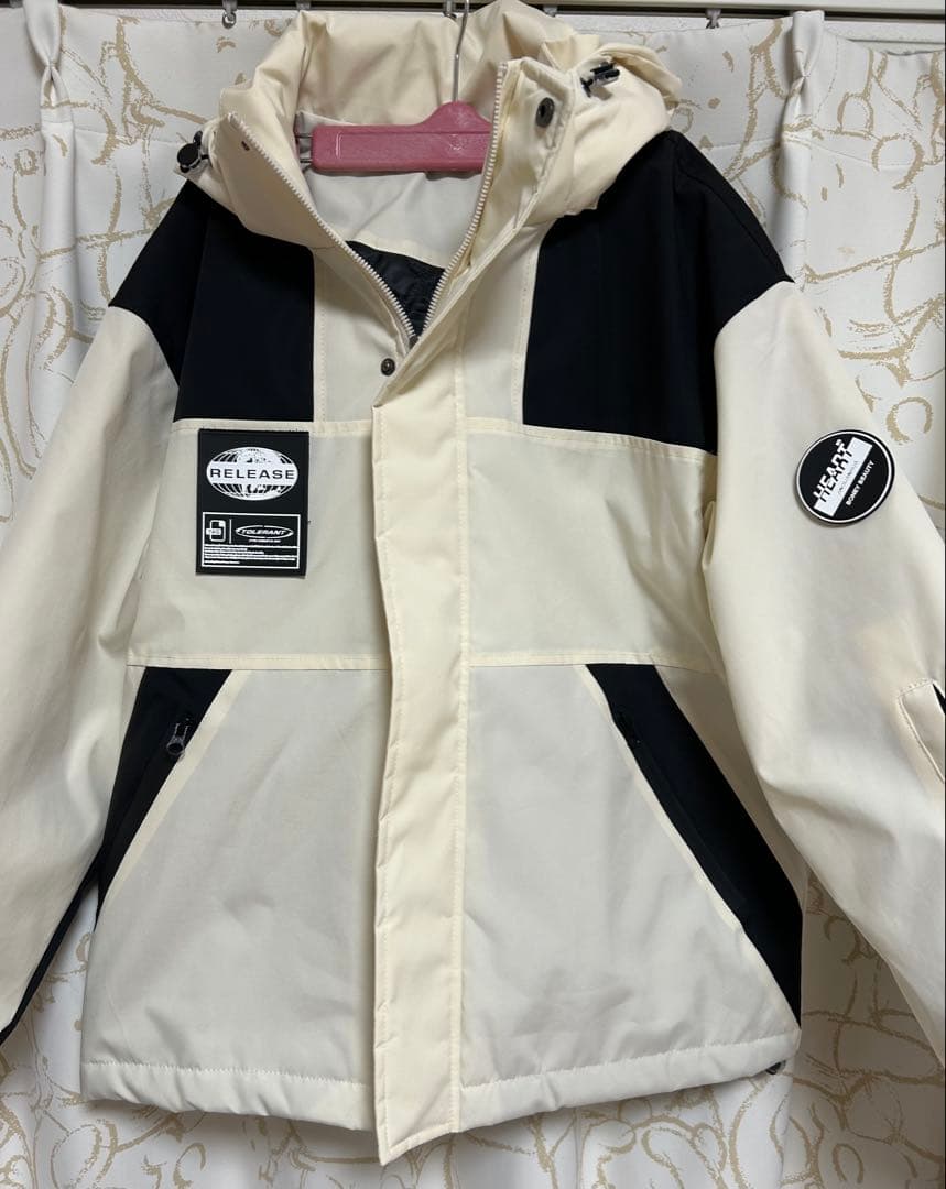 スノーボードジャケット ホワイト/ブラック