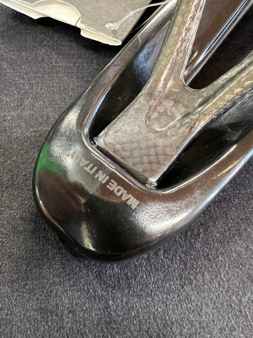 Bianchi VELOMANN MITORA 139 カーボンレール サドル