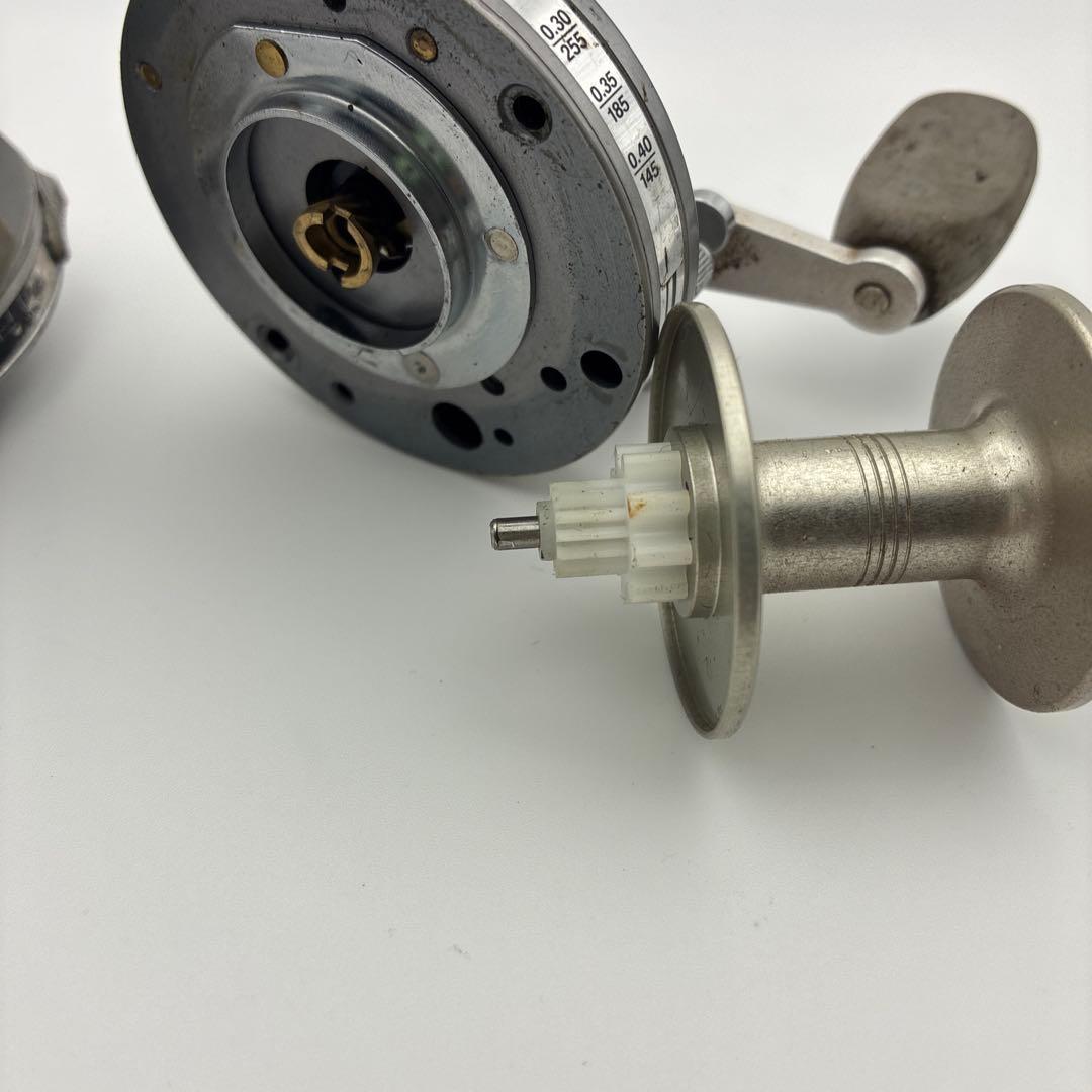 ジャンク ABU 5600C 割れ 部品欠損 あり