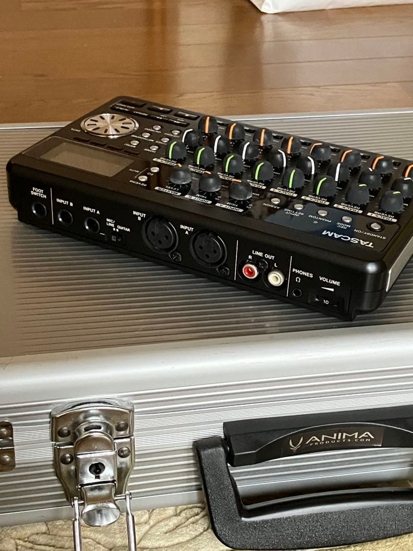 TASCAM DP-008 マルチトラックレコーダー　美品　アルミケース付き