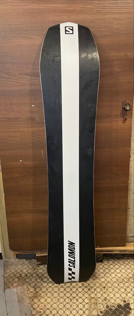 Salomon サロモン　ダンスホール157