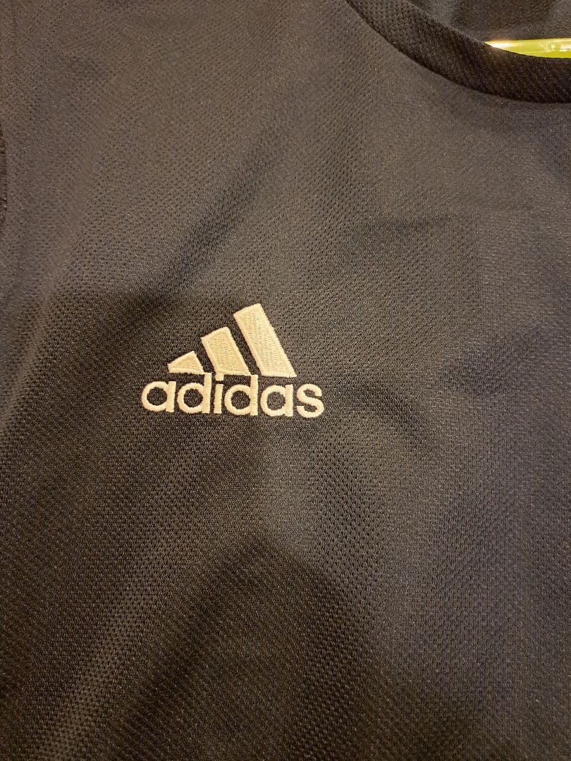 adidas レアル・マドリード ノースリーブ練習着 サイズO