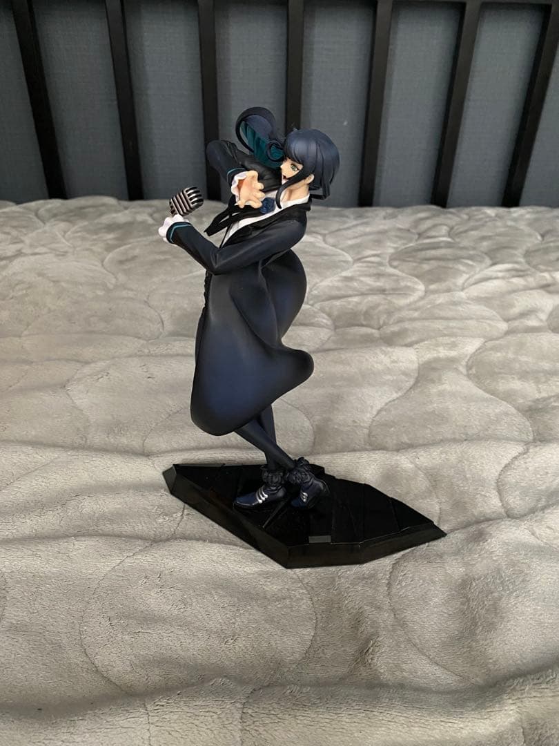 Ado × Oda アートビジュアルフィギュア