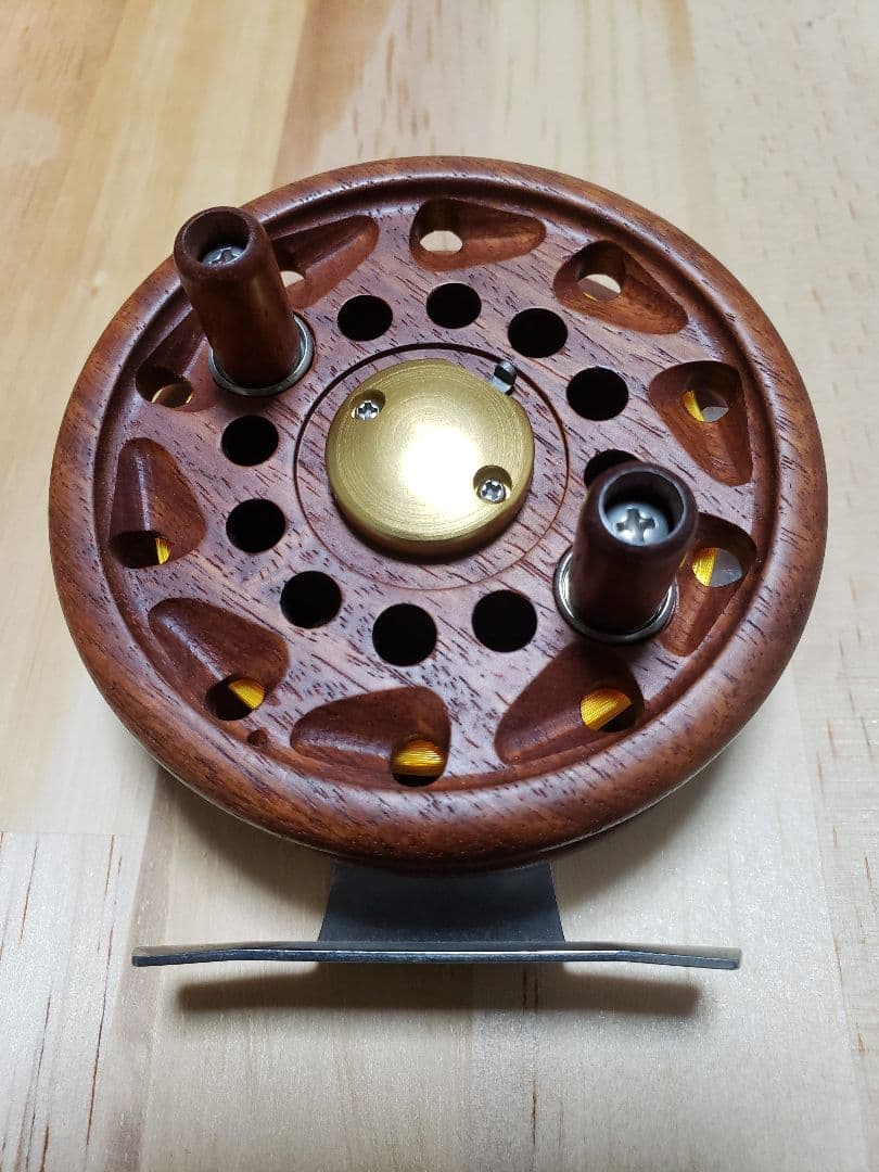 オリムピック 落し駒Ⅱ リール タイコリール 黒鯛 ヘチ 花梨 木製リール