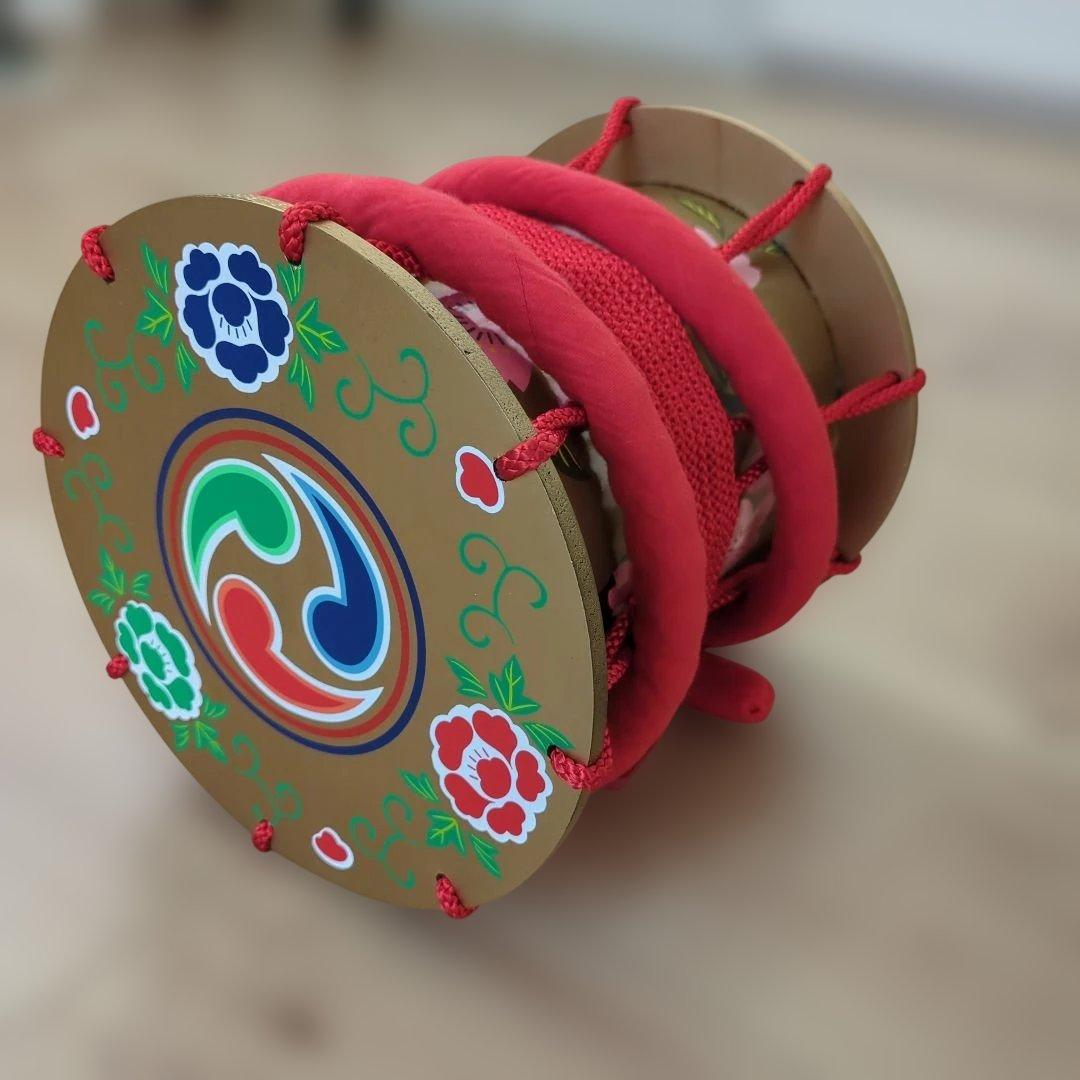 日本舞踊　小道具　金鞨鼓（きんかっこ）と振り鼓（ふりつづみ）のセット