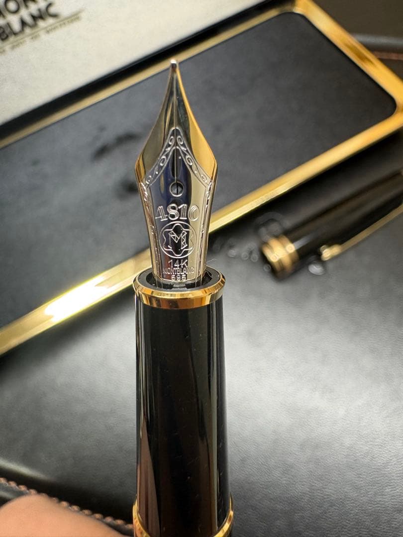 MONTBLANC 万年筆
