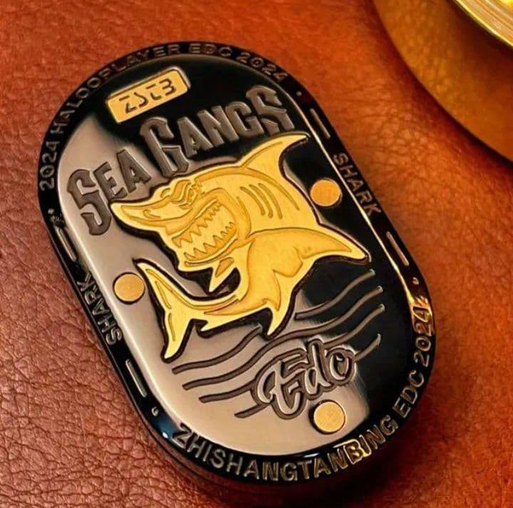 新品【希少BLACK】フィジェットトイ スライダー Shark EDC シャーク