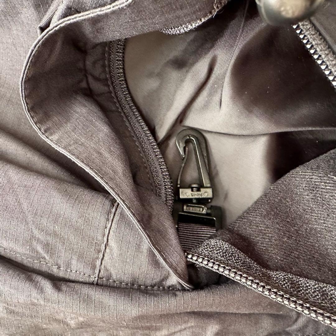 デサント オルテライン　スキーウェア（L相当）黒　裏起毛　ナイロン