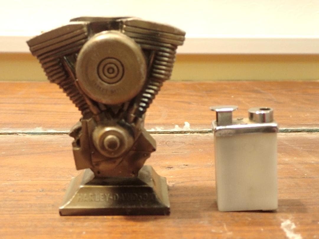 ハーレーダビットソン エンジン型 卓上ライター メタル製 約10cm