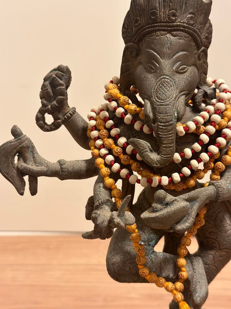 ダンシングガネーシャ　インド神様