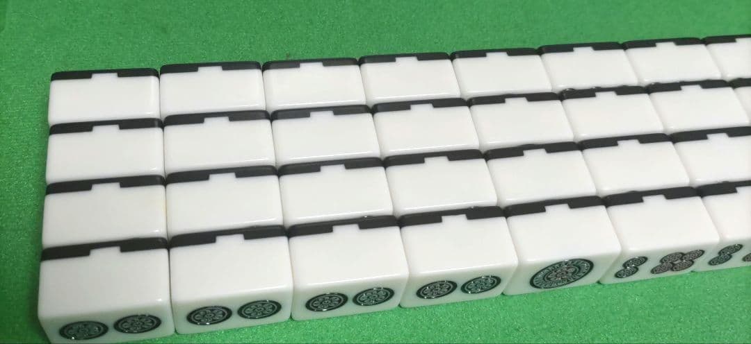 ★希少★背黒★ ミズノ丸一「ゆり」麻雀牌（MVC印）