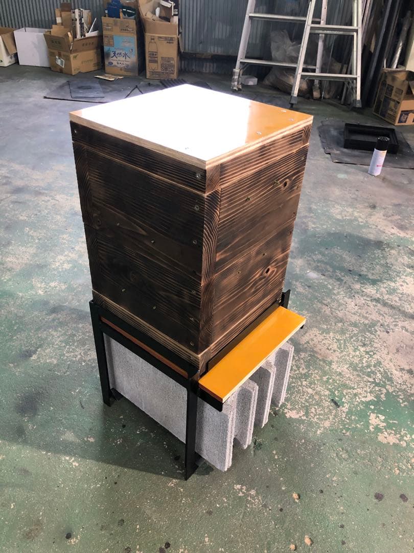 日本蜜蜂 重箱用巣箱台 持ち上げ機対応型 29cm用