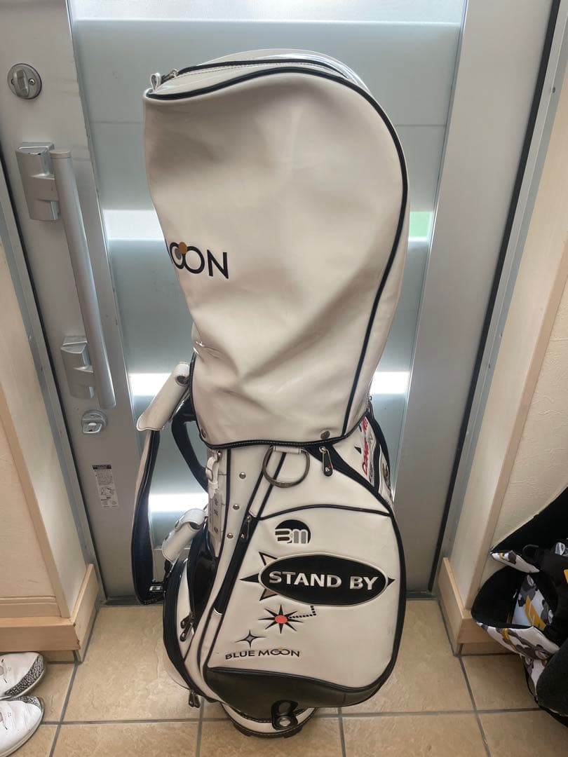 ブルームーン　エナメルキャディバック