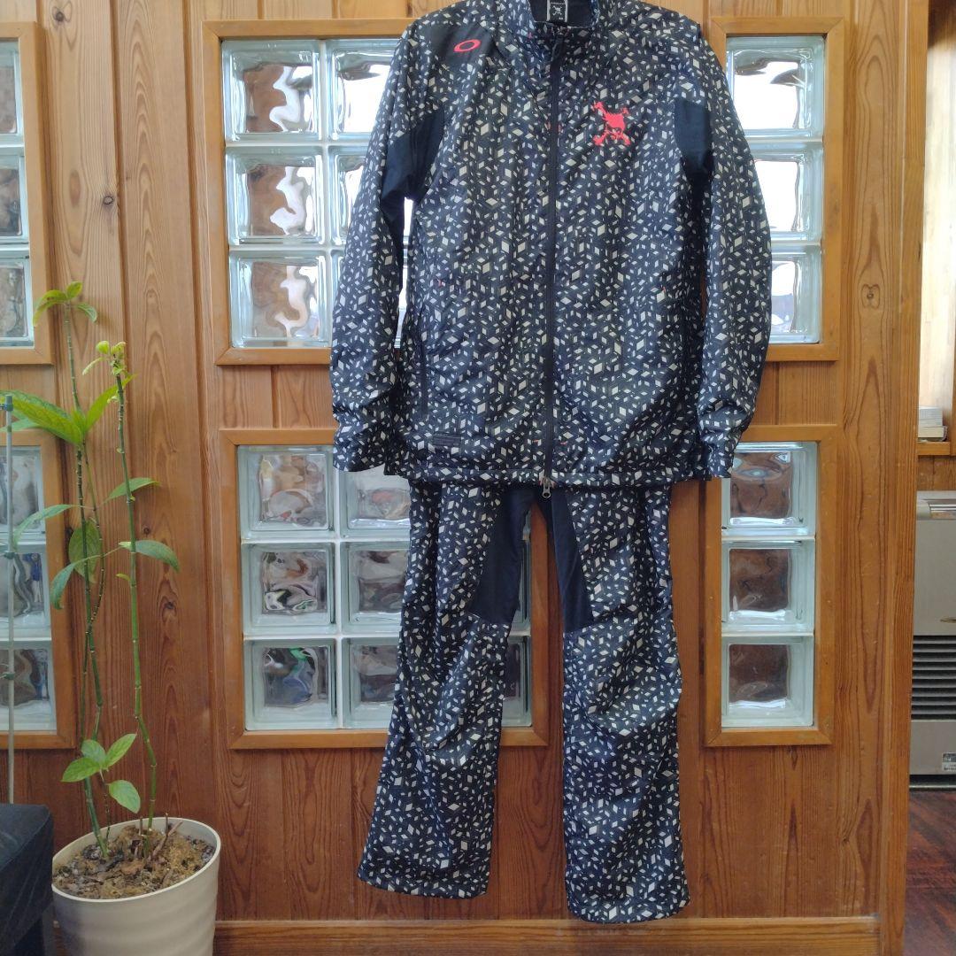 オークリーウィンドブレーカー上下セット