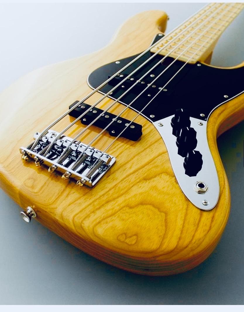 FGN NJB10MBAHV-VNT/01 エレキベース