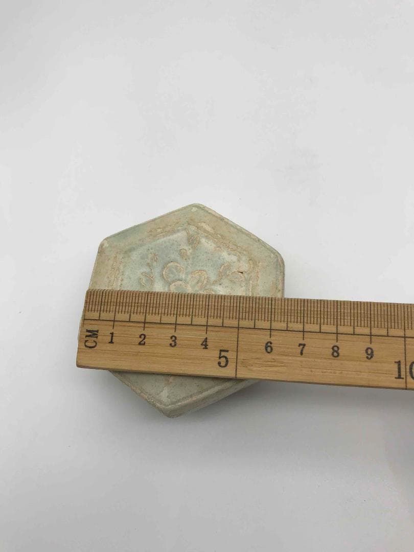 北宋時代　青白磁貼花花文合子　香盒　香合　影青　茶道具　香道具(F-55)