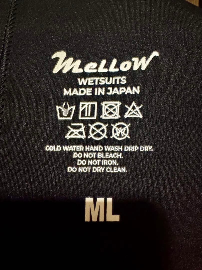 試着のみ　メローウェットスーツ　セミドライ5mm3mm サイズML