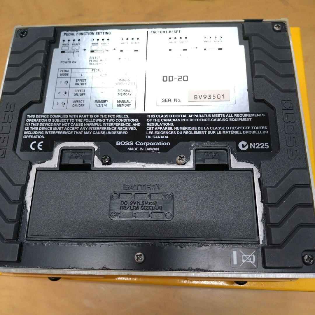 中古品 BOSS OD-20 オーバードライブ/ディストーション /アダプター