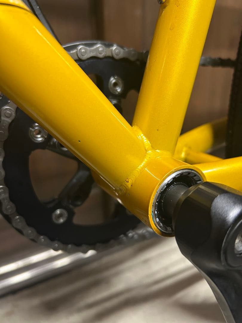 voodoo ハンドル、グリップ、ステム、シートポスト、サドルは付属しません