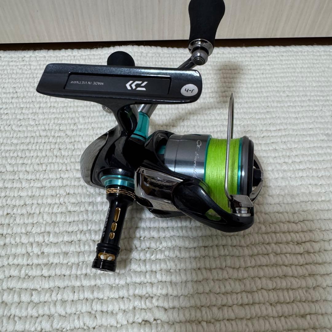 ダイワ 24エメラルダス X LT 2500-DH ゴメクサスリールスタンド